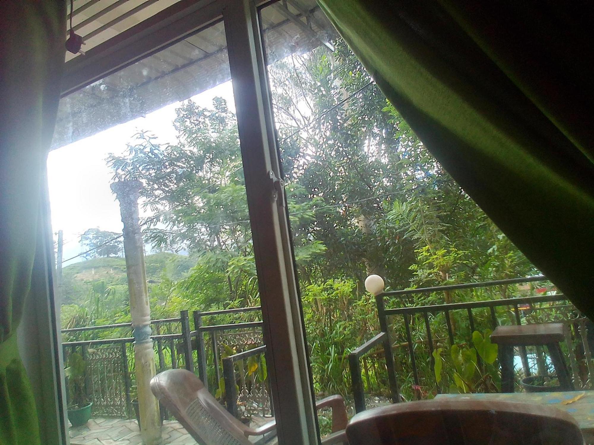 Talblick Homestay Ella Rum bild